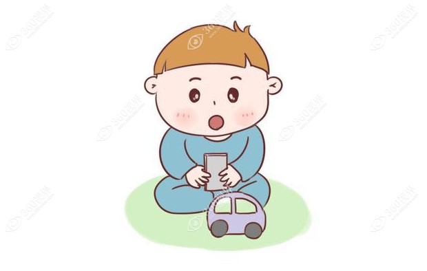 先天性近视是什么原因造成的