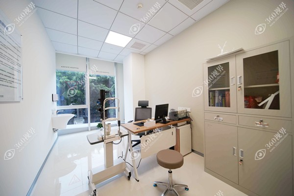诊疗咨询室空间也很宽敞