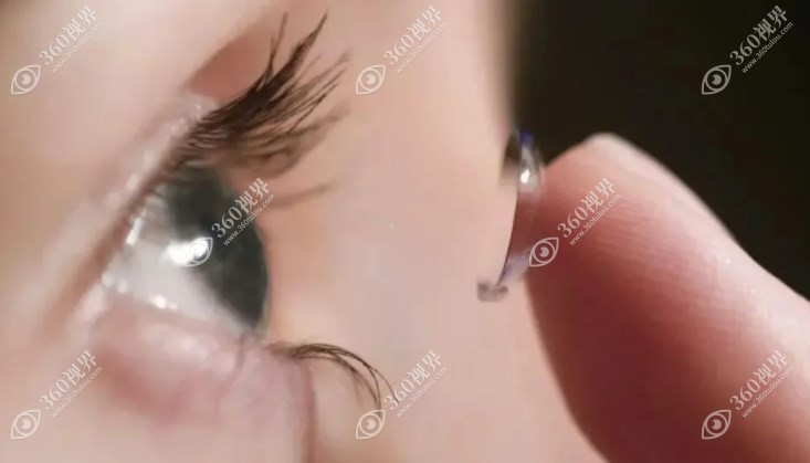 孩子戴角膜塑形镜的照片