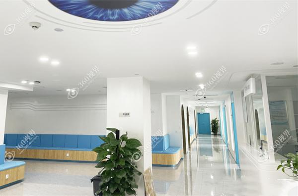 大厅