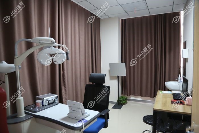 聊城爱尔眼科医院拥有先进的医疗设备