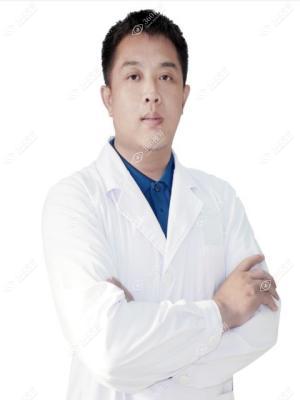 常辉彦