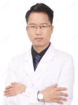 邱斌