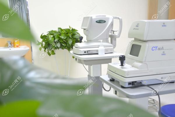 长春普瑞眼科医院医生口碑如何.jpg