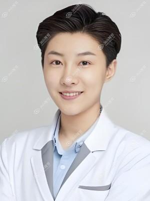 郑煜凡
