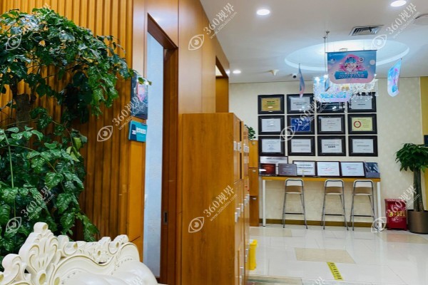 周云超异物取出失败修复技术好:2万元起救场失败手术高清内窥镜定位异物.jpg