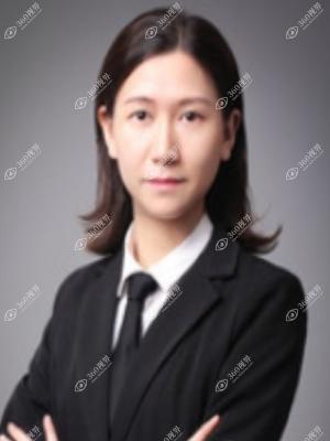 黄玮