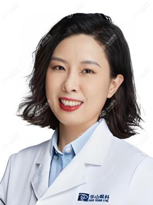 杨亚菲