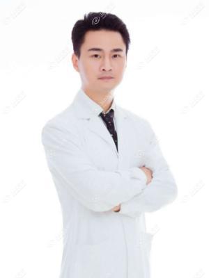 赵亮