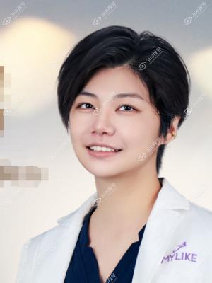黄晔文