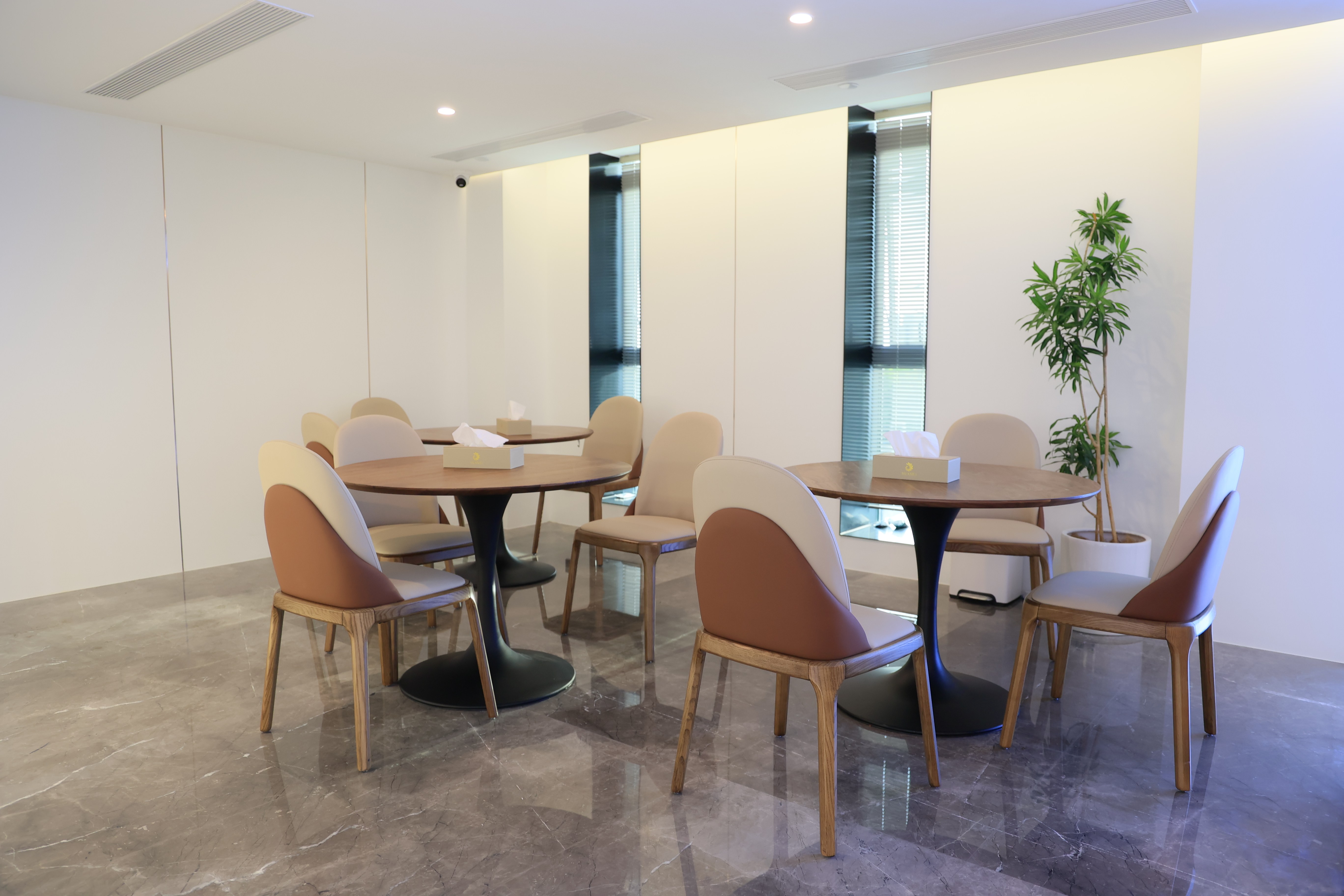 南宁华美胡凯做的鼻子怎么样？正规机构技术牛,价格优还有多种预约方式！